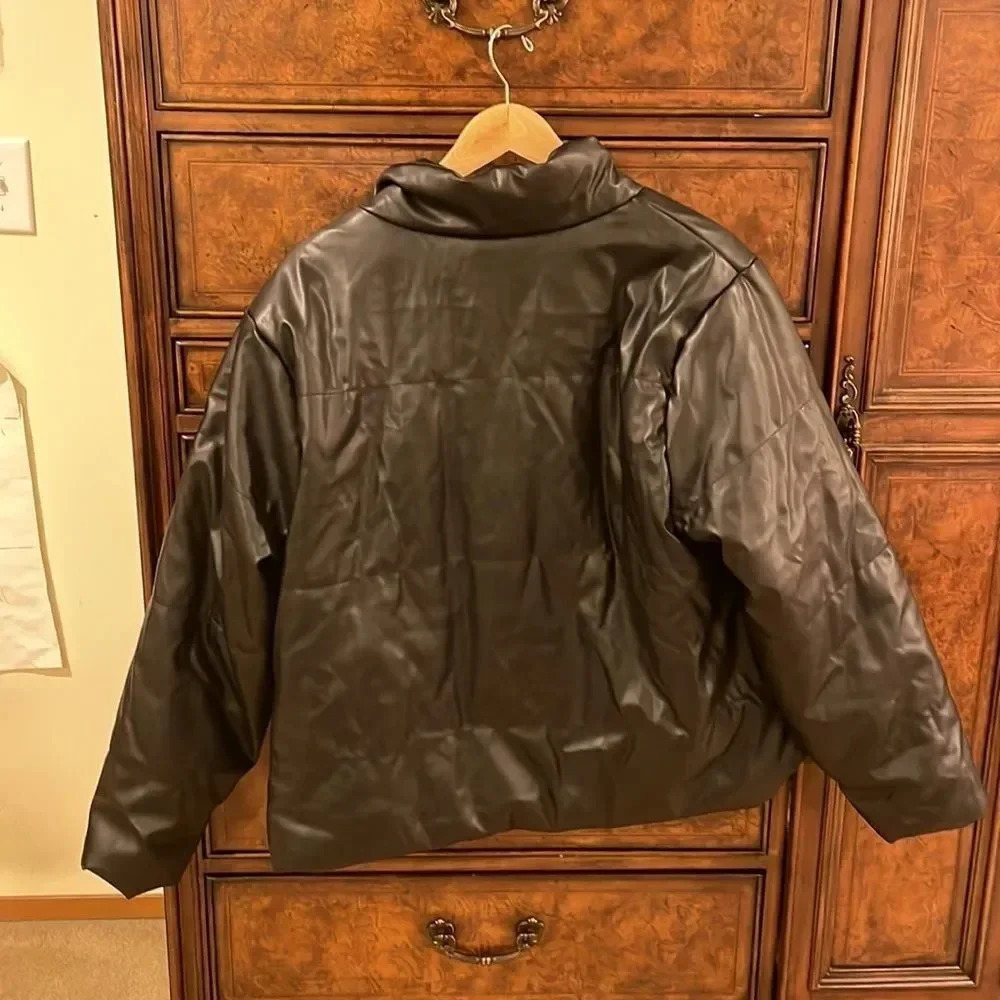 NWT Ci Sono faux leather and fur bomber woman’s jacket - Picture 11 of 14